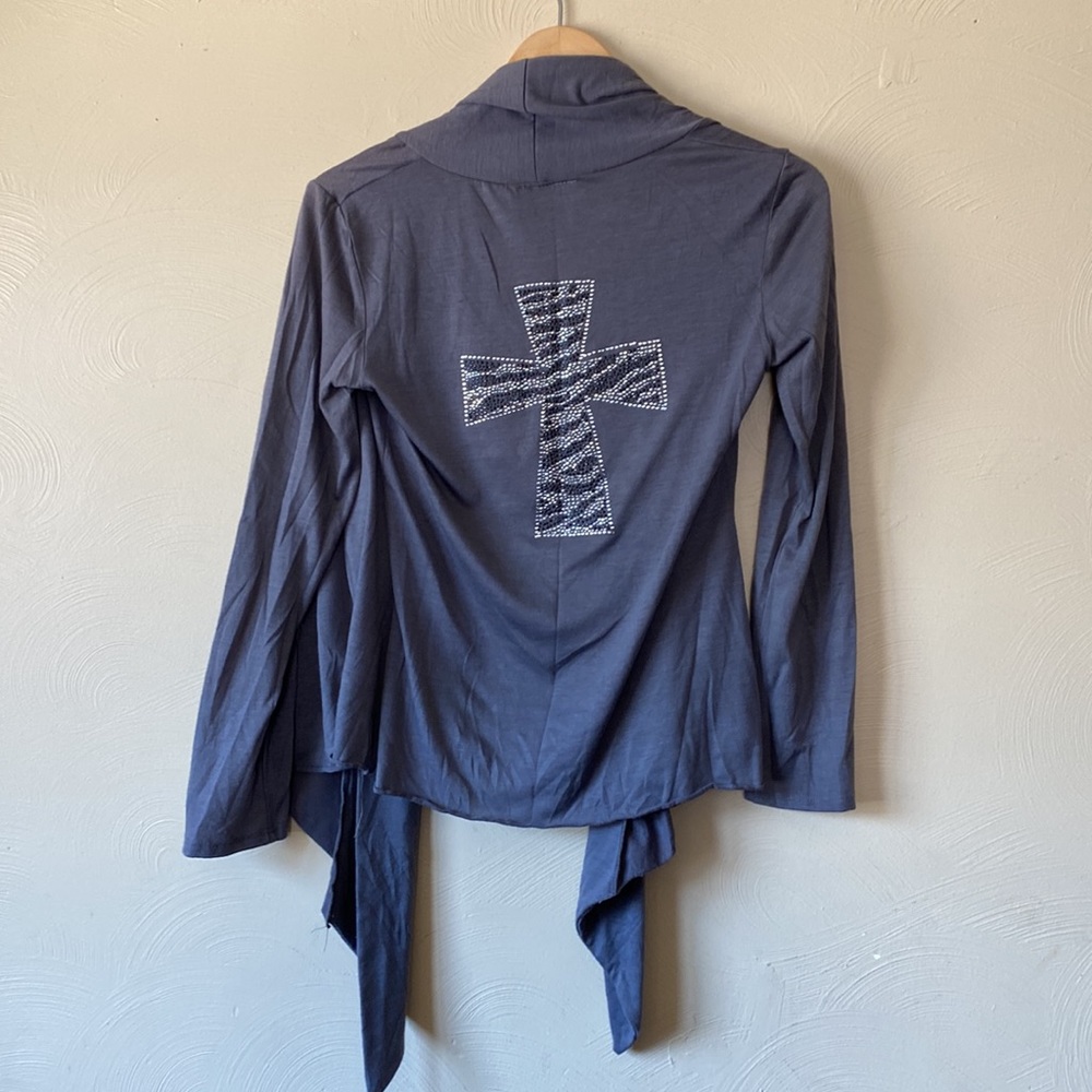 Ranch royalty gray cardigan with cross size woman’s large